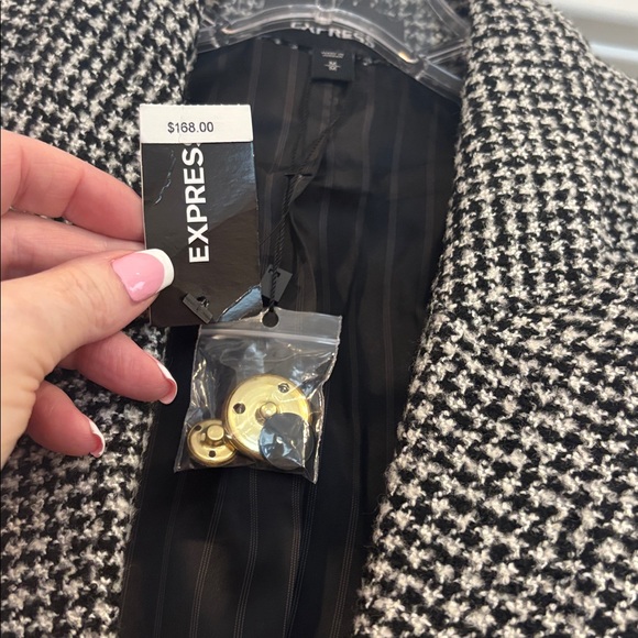 BRAND NEW Express Black and White Houndstooth Blazer with Gold Accents - Picture 5 of 6